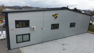 Hala produkcyjna z biurem