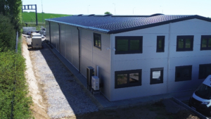 Hala magazynowa z biurem