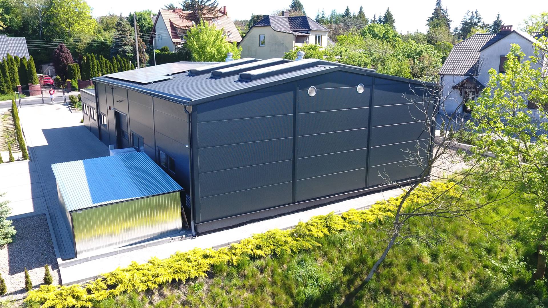 Hala magazynowa z biurem Hala magazynowa z biurem